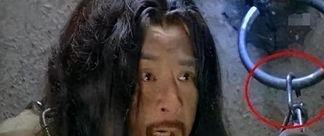 完美体育·(中国)官方网站这些“侮辱观众智商”的镜头简直荒谬无比导演脑子被驴踢了(图17)